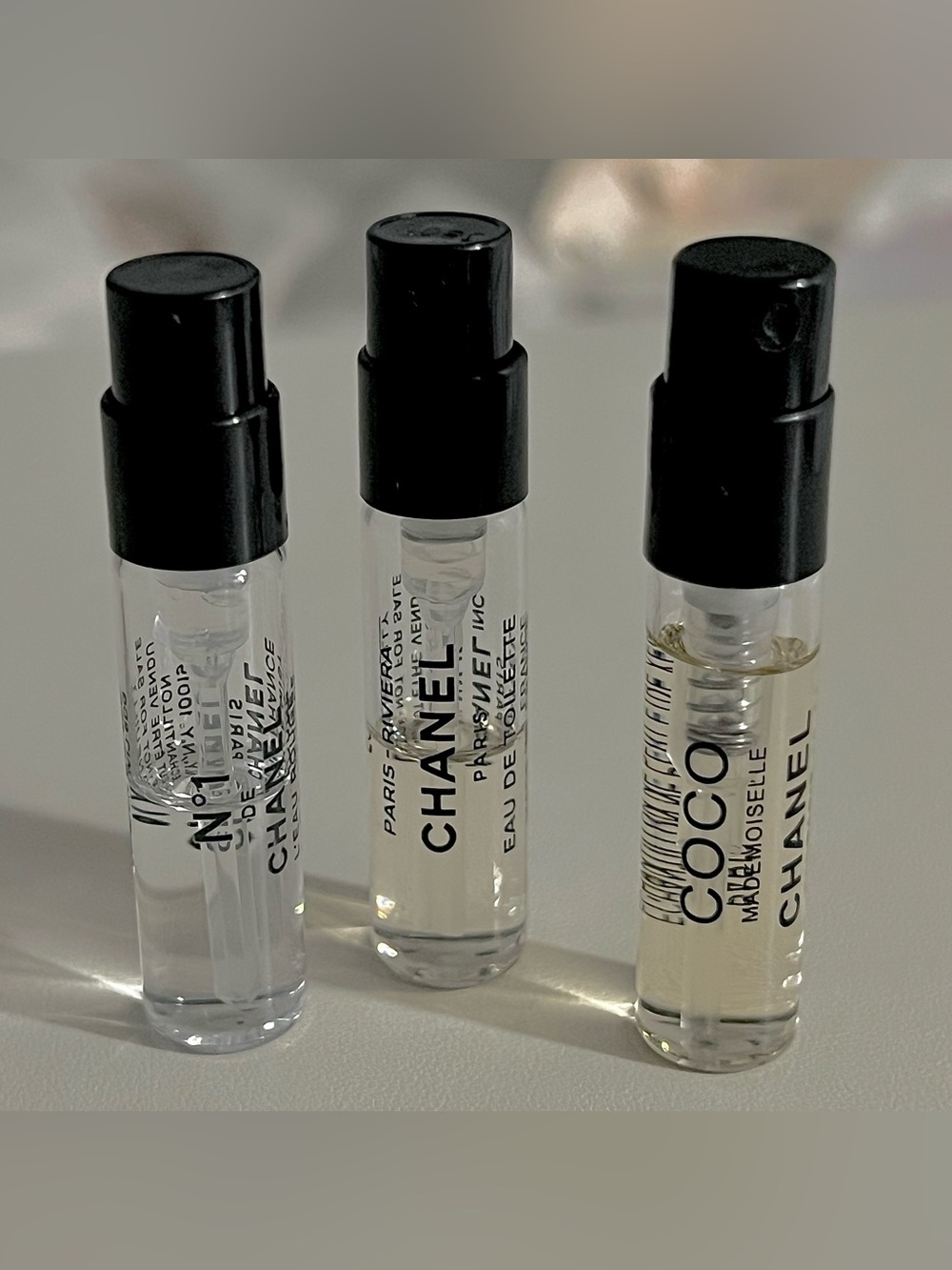 Sample Perfume Set - Picture 3 of 7